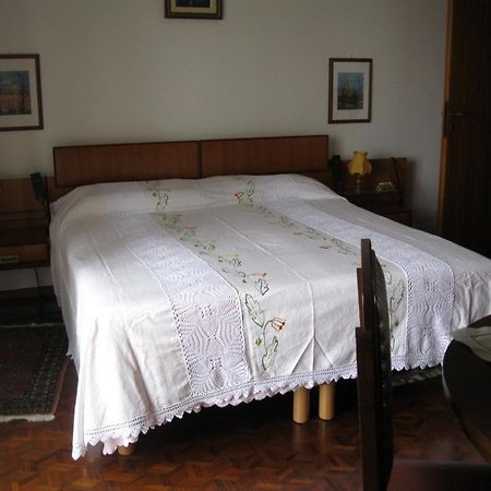 La Casa Dei Pini Bed and Breakfast Malnate Εξωτερικό φωτογραφία