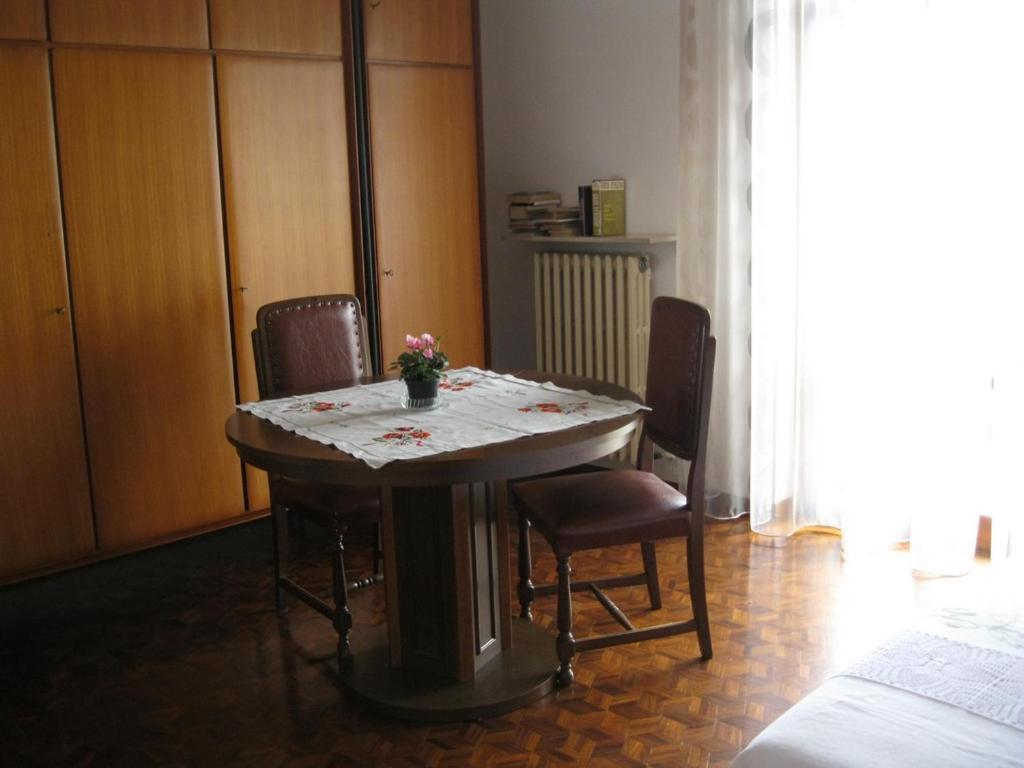 La Casa Dei Pini Bed and Breakfast Malnate Εξωτερικό φωτογραφία