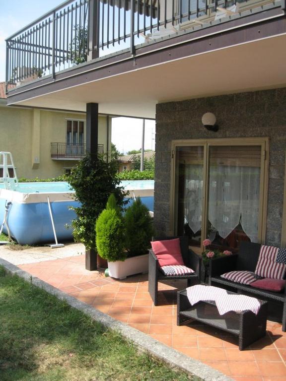 La Casa Dei Pini Bed and Breakfast Malnate Εξωτερικό φωτογραφία