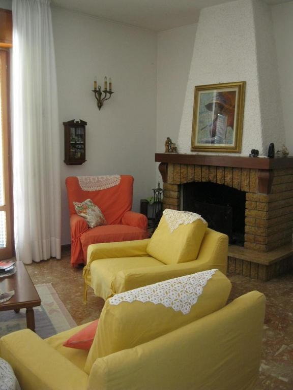 La Casa Dei Pini Bed and Breakfast Malnate Εξωτερικό φωτογραφία