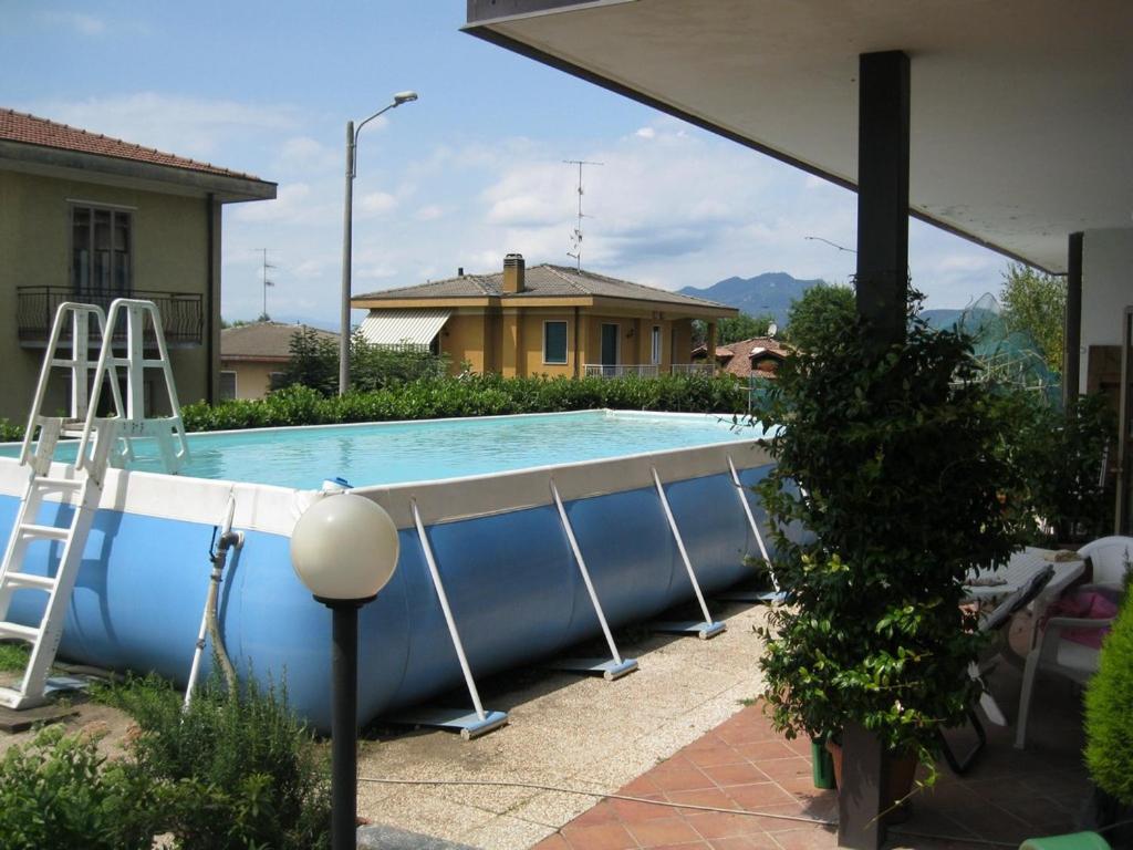 La Casa Dei Pini Bed and Breakfast Malnate Εξωτερικό φωτογραφία